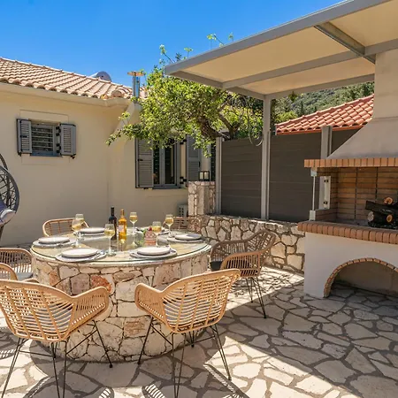 فيلة Aggeliki - F&a Golden Stone