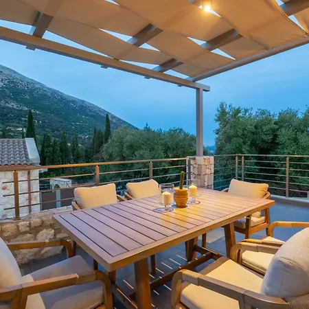 فيلة Aggeliki - F&a Golden Stone *